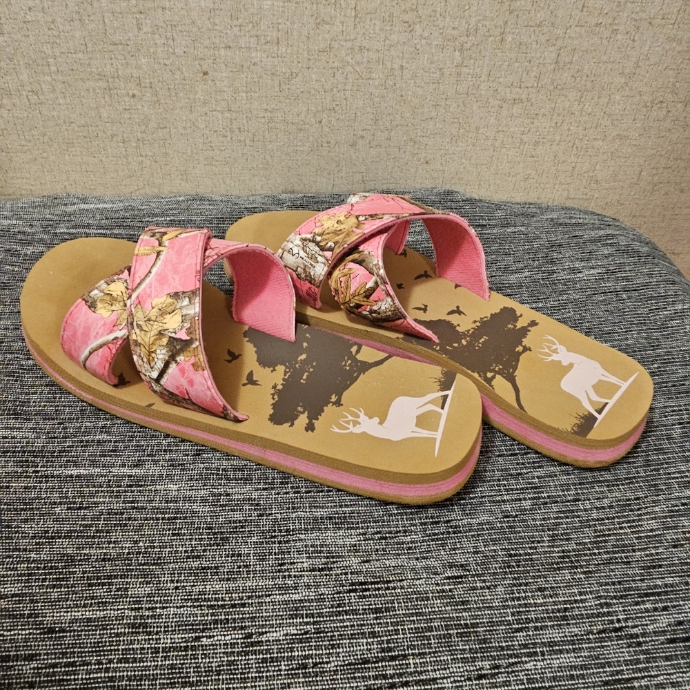 Pink Camo Summer Slides